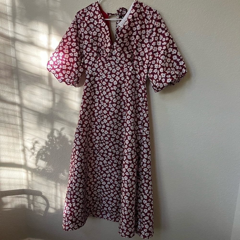 NWT TOPSHOP | Daisy Print Puff Sleeve Tie Back Midi Dress In Red Multi | Size 6 - Picture 4 of 12